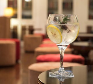 12 meses, 12 drinks Brasil