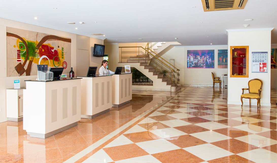 Awards and Certifications 